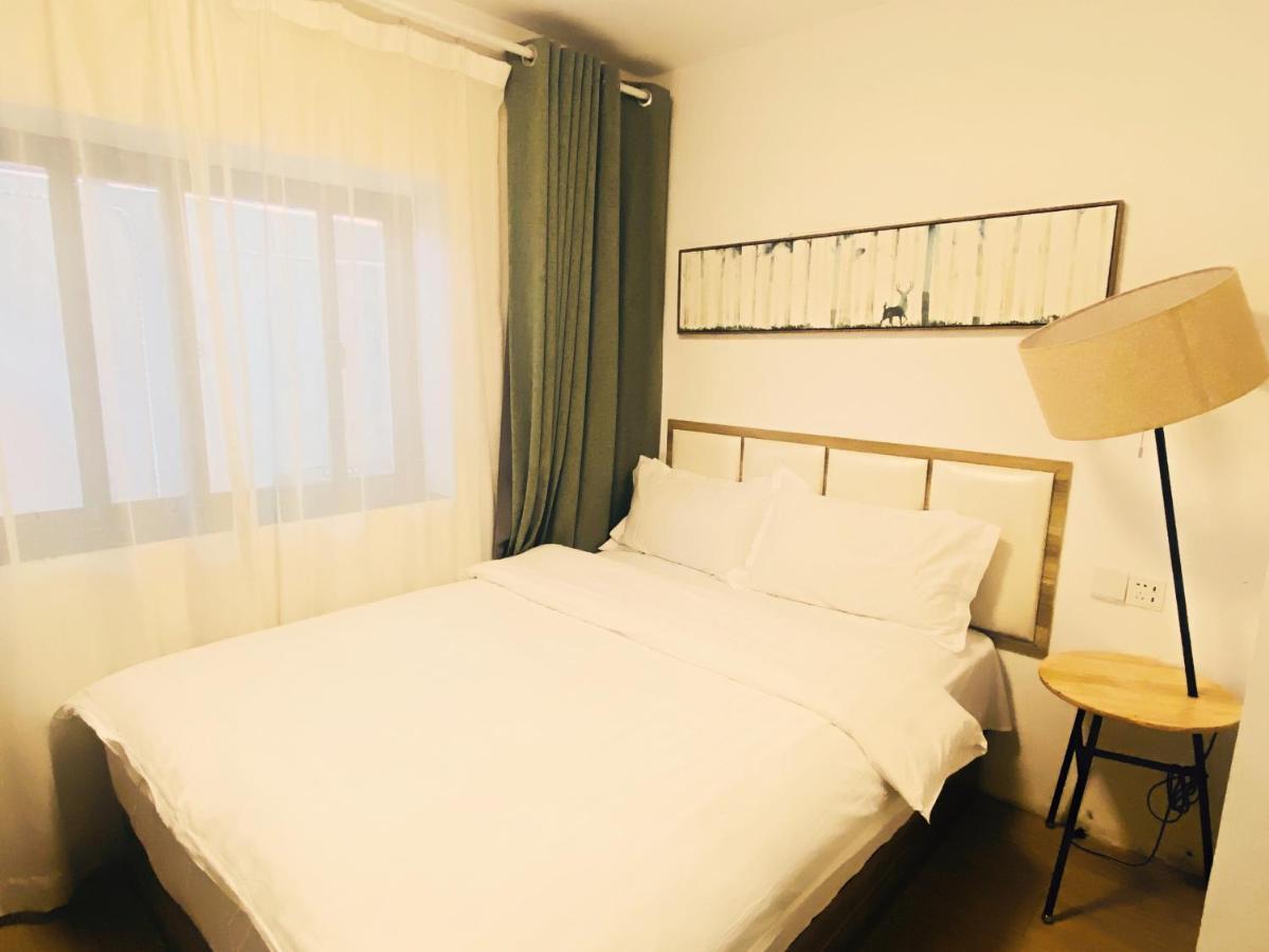 Hidden Garden International Youth -near Oriental Pearl &lujiazui -garden Social Area -bar -cafe -free Laundry Luggage Storage -24h Front Desk -english Service Hostel