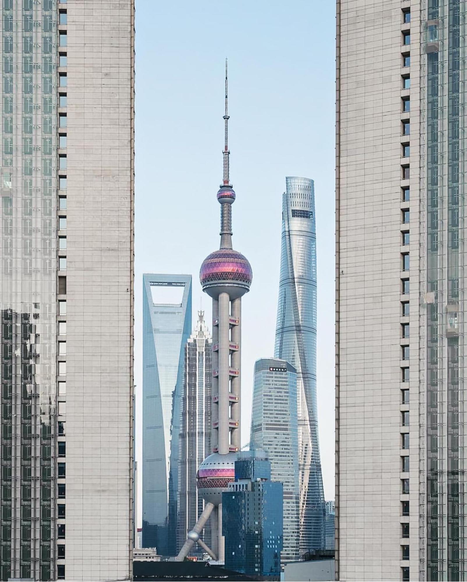 Hidden Garden International Youth -near Oriental Pearl &lujiazui -garden Social Area -bar -cafe -free Laundry Luggage Storage -24h Front Desk -english Service Ostello Shanghai